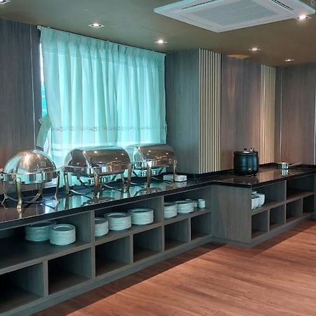 Hotel Grand Galaxy Rangoon Eksteriør billede