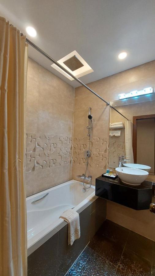 Hotel Grand Galaxy Rangoon Eksteriør billede